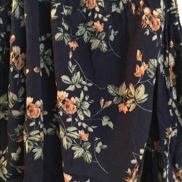 Open shoulder top - Picture 4 of 4